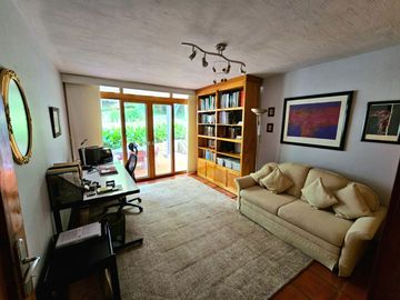LAS CAÑADAS CASA EN VENTA CON PROYECTO ÚNICO Y HERMOSO JARDÍN