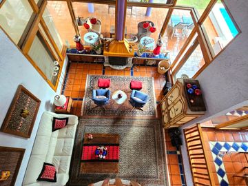 LAS CAÑADAS CASA EN VENTA CON PROYECTO ÚNICO Y HERMOSO JARDÍN