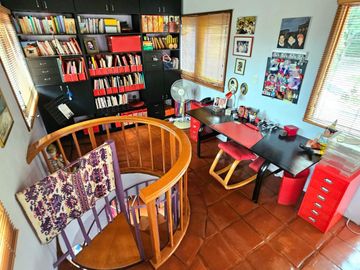 LAS CAÑADAS CASA EN VENTA CON PROYECTO ÚNICO Y HERMOSO JARDÍN
