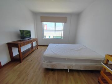 VENDO DEPARTAMENTO EN TUMBACO - CERCA AL WILLIAM SHAKESPEARE