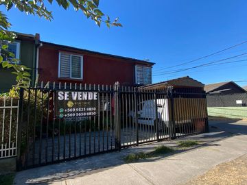 Vendo Casa Amoblada De 2 Pisos; 5d, 2b Y 3 Estacionamientos