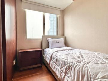 SEWA TAHUNAN APARTEMEN MEWAH WATEPRLACE RESIDENCE 2BR SIAP HUNI LANTAI TINGGI