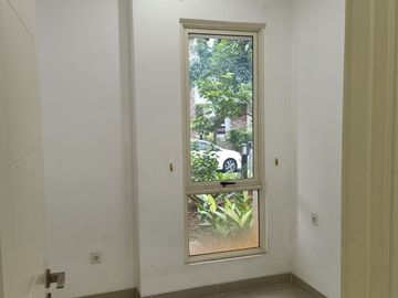 Dijual Rumah Cantik Cluster Faraday Gading Serpong Tangerang Selatan Murah Bagus Lokasi Strategis Nyaman