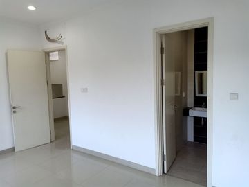 Dijual Rumah Cantik Cluster Faraday Gading Serpong Tangerang Selatan Murah Bagus Lokasi Strategis Nyaman