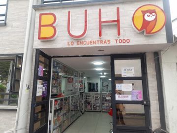 SE VENDE CASA CON PAPELERIA DE 40 AÑOS DE ACREDITACION