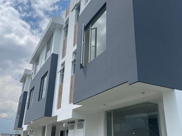 CASA EN VENTA POR ESTRENAR 3  DORMITORIOS SANGOLQUI