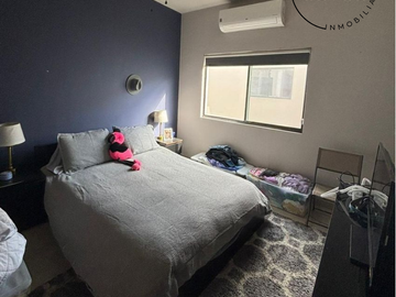 En VENTA Casa Moderna Ubicación Privilegiada. Fracc. Veneros Residencial