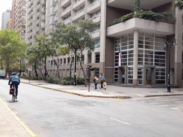 2 Dorm, 2 Bañ, Est, Bod. Cerca Metro Moneda Y Parque Almagro