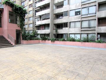 2 Dorm, 2 Bañ, Est, Bod. Cerca Metro Moneda Y Parque Almagro