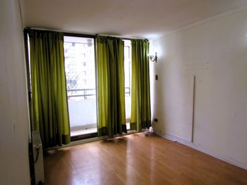 2 Dorm, 2 Bañ, Est, Bod. Cerca Metro Moneda Y Parque Almagro
