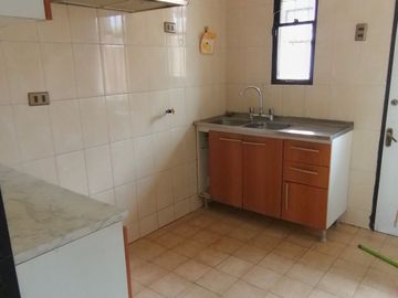 Cómoda Casa En Inmejorable Ubicación