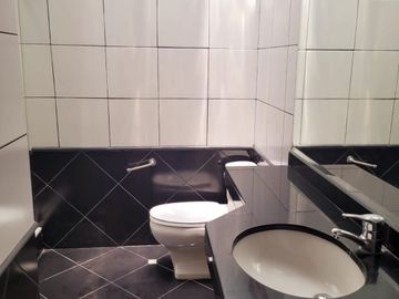 LA PLANICIE, ACOGEDORA CASA RODEADA DE NATURALEZA