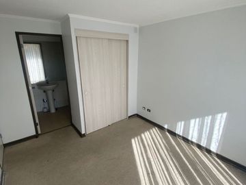 OPORTUNIDAD POR APURO .Se vende departamento en condominio Jardin urbano etapa 4,  Valdivia