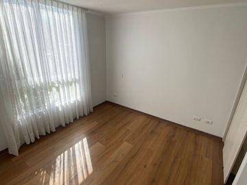 OPORTUNIDAD POR APURO .Se vende departamento en condominio Jardin urbano etapa 4,  Valdivia