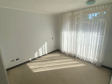 OPORTUNIDAD POR APURO .Se vende departamento en condominio Jardin urbano etapa 4,  Valdivia