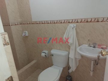 Venta Hermosa Casa Urbana En Lima - San Juan De Miraflores