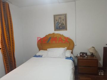 Venta Hermosa Casa Urbana En Lima - San Juan De Miraflores