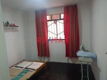 Venta Hermosa Casa Urbana En Lima - San Juan De Miraflores
