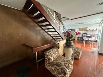 Venta de Amplia Casa en San Borja