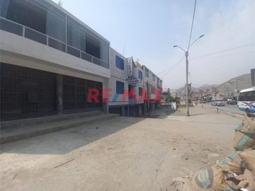 Casa Comercial Con Sotano