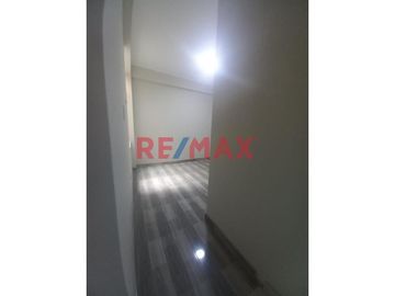 Casa Comercial Con Sotano