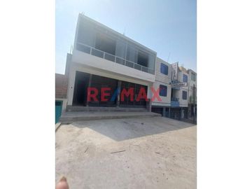 Casa Comercial Con Sotano