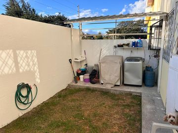 COMODA CASA EN SECTOR EXCELENTE TUMBACO
