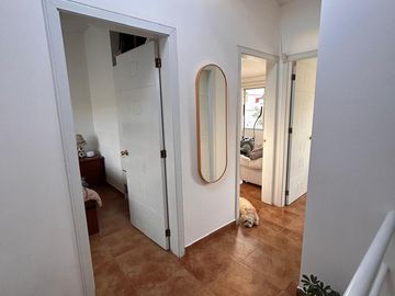 COMODA CASA EN SECTOR EXCELENTE TUMBACO