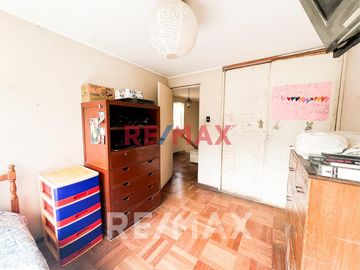 Vendo Casa Con 2 Cocheras En Av. Las Nazarenas Urb. Las Gardenias