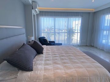 VENDO PENT HOUSE EN UNO DE LAS TORRES MAS BONITAS DE LA CIUDAD Y CON BELLOS PANORAMAS DE BOCA DEL RIO