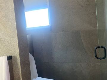 VENDO PENT HOUSE EN UNO DE LAS TORRES MAS BONITAS DE LA CIUDAD Y CON BELLOS PANORAMAS DE BOCA DEL RIO