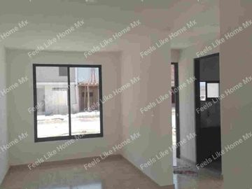 Casa de 3 recámaras en exclusiva privada de solo 23 casas, a solo 35 minutos de #CDMX.