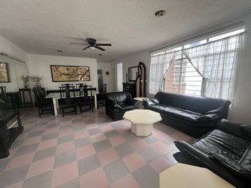 VENTA DE CASA Y BODEGA EN LA COLONIA PROGRESO EN JIUTEPEC, MORELOS.