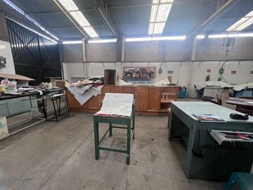 VENTA DE CASA Y BODEGA EN LA COLONIA PROGRESO EN JIUTEPEC, MORELOS.