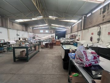 VENTA DE CASA Y BODEGA EN LA COLONIA PROGRESO EN JIUTEPEC, MORELOS.
