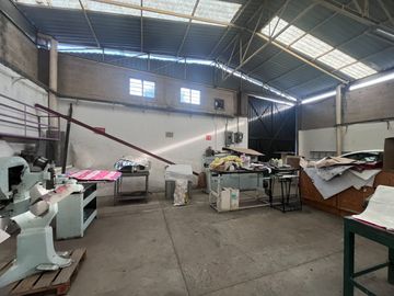 VENTA DE CASA Y BODEGA EN LA COLONIA PROGRESO EN JIUTEPEC, MORELOS.