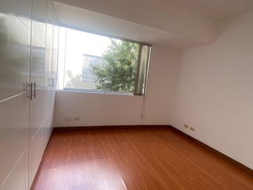 FLAT VISTA EXTERNA, CON BALCON TIPO TERRAZA, ASCENSOR DIRECTO, 3DORM C/ BAÑO INCORP. C/U