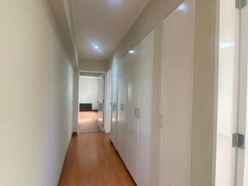 FLAT VISTA EXTERNA, CON BALCON TIPO TERRAZA, ASCENSOR DIRECTO, 3DORM C/ BAÑO INCORP. C/U