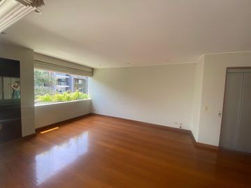 FLAT VISTA EXTERNA, CON BALCON TIPO TERRAZA, ASCENSOR DIRECTO, 3DORM C/ BAÑO INCORP. C/U