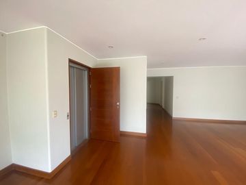 FLAT VISTA EXTERNA, CON BALCON TIPO TERRAZA, ASCENSOR DIRECTO, 3DORM C/ BAÑO INCORP. C/U