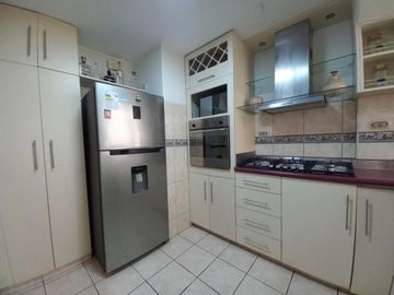 Se Vende Hermoso Departamento En Miraflores Cerca Malecon Cisneros