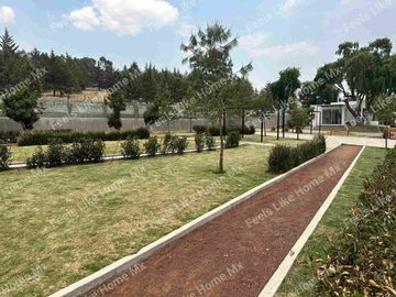 🏡 ¡Tu nuevo hogar te espera en Reserva Serraton! 🌟  ✨ Ubicación privilegiada: A un lado de ICA Residencial, en una zona tranquila y con fácil acceso