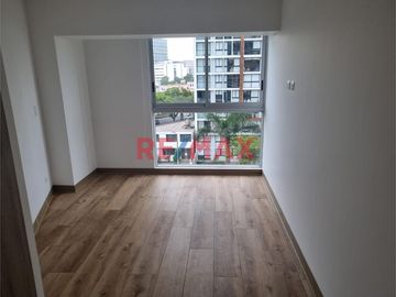 Vive En La Zona Mas Centrica De San Isidro, Con Acceso A Avenidas Principales Como Javier Prado Y Salaverry, A Pocas Cuadras Del Real Plaza De Salaver