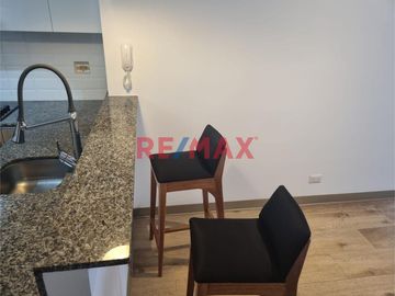 Vive En La Zona Mas Centrica De San Isidro, Con Acceso A Avenidas Principales Como Javier Prado Y Salaverry, A Pocas Cuadras Del Real Plaza De Salaver