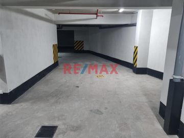 Vive En La Zona Mas Centrica De San Isidro, Con Acceso A Avenidas Principales Como Javier Prado Y Salaverry, A Pocas Cuadras Del Real Plaza De Salaver