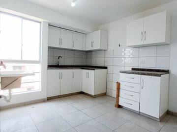Venta De Lindo Dúplex En Los Olivos