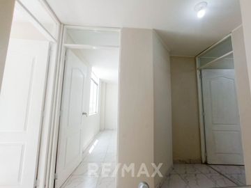 Venta De Lindo Dúplex En Los Olivos