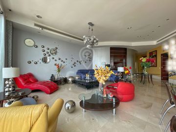 Departamento en  venta Torre Titanium Puerta de Hierro, Zapopan.