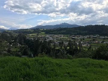 Vendo terreno de 4 hectáreas en Sangolquí.