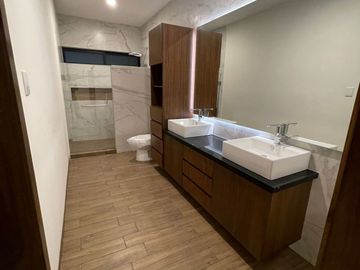 CASA NUEVA CON ALBERCA EN VENTA